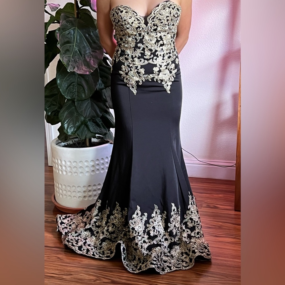 Prom/formal dress